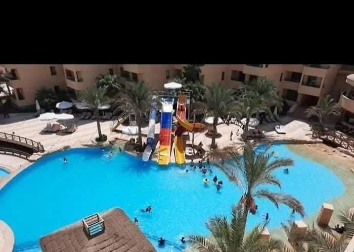قريه الدهبيه Szálloda 5*